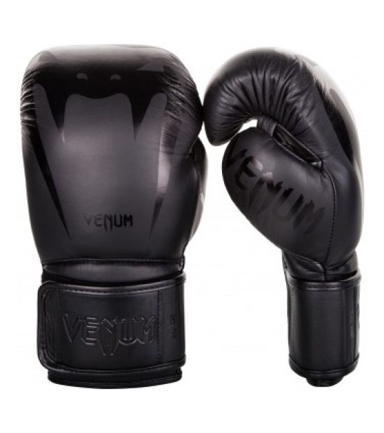 Боксерские перчатки VENUM GIANT 3.0 BOXING GLOVES - NAPPA LEATHER - BLACK/BLACK Боксерские перчатки VENUM GIANT 3.0 BOXING GLOVES - NAPPA LEATHER - BLACK/BLACK